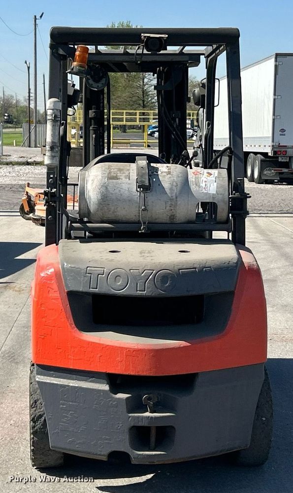 image for item EK2924 Toyota 8FGU30 forklift