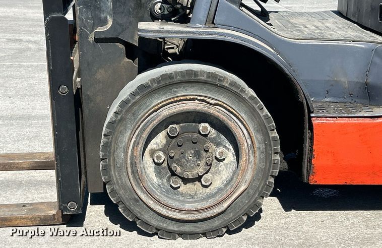 image for item EK2926 Toyota 8FGU30 forklift