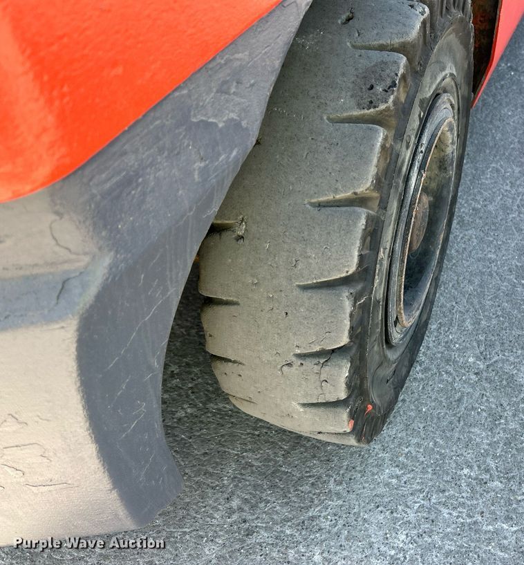 image for item EK2926 Toyota 8FGU30 forklift