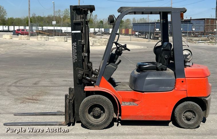 image for item EK2927 Toyota 7FGU25 forklift