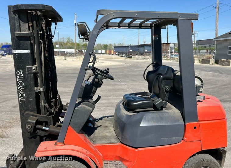 image for item EK2927 Toyota 7FGU25 forklift