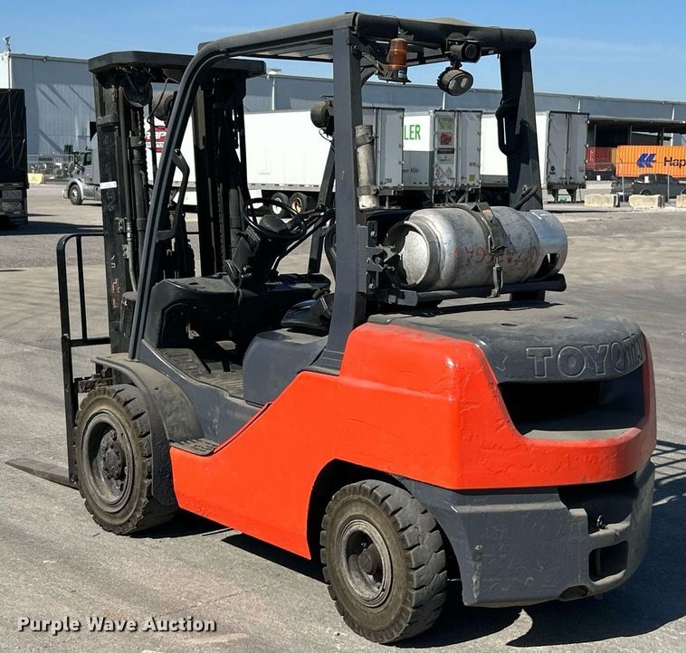 image for item EK2929 Toyota 8FGU30 forklift