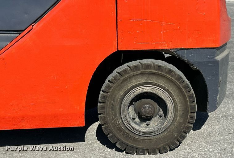 image for item EK2929 Toyota 8FGU30 forklift