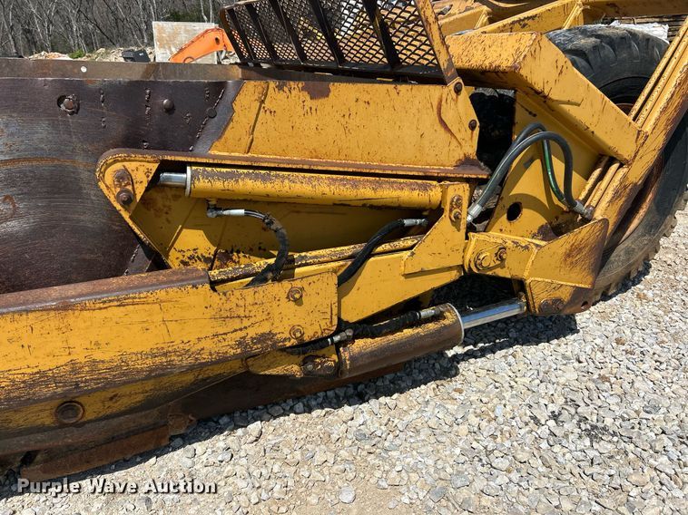 image for item EK2931 1999 Reynolds 14CS scraper