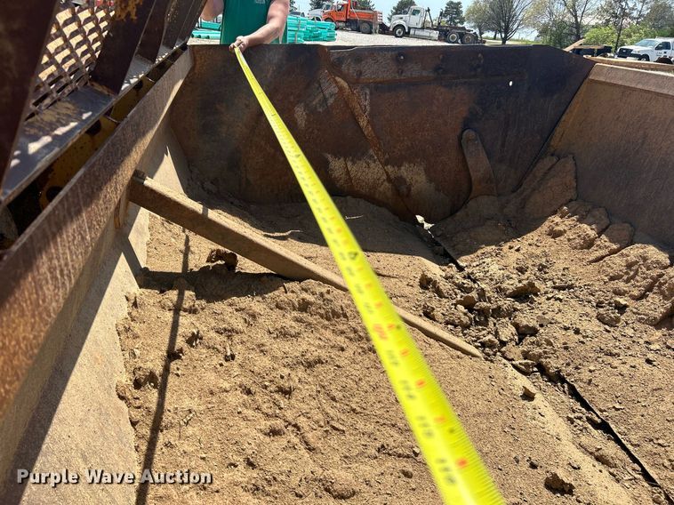 image for item EK2931 1999 Reynolds 14CS scraper