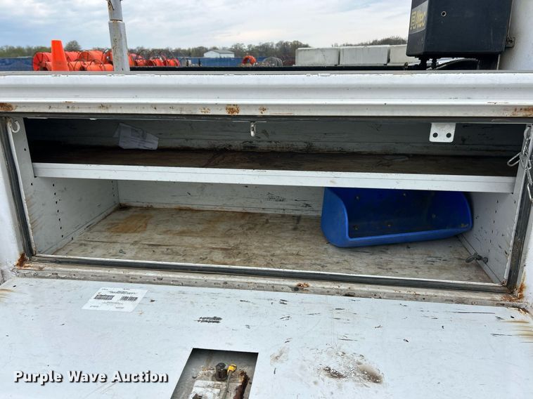 image for item EK2935 2008 Ford F550 Super Duty XL bucket truck