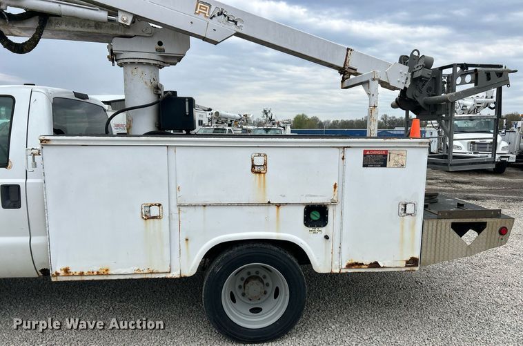 image for item EK2935 2008 Ford F550 Super Duty XL bucket truck