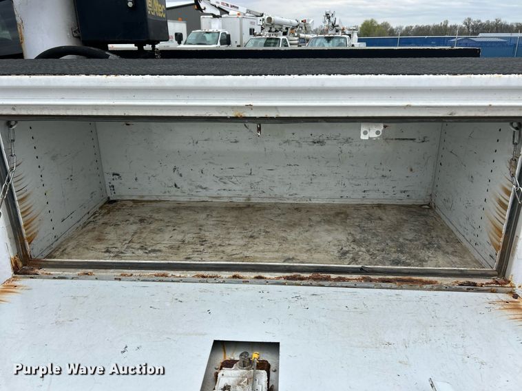 image for item EK2935 2008 Ford F550 Super Duty XL bucket truck