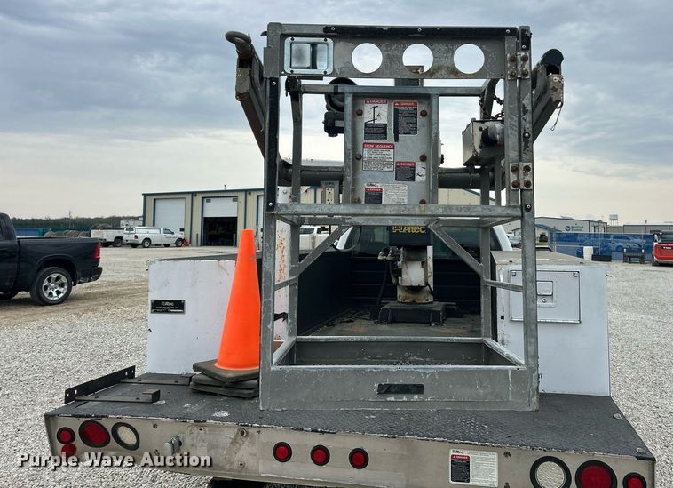 image for item EK2935 2008 Ford F550 Super Duty XL bucket truck