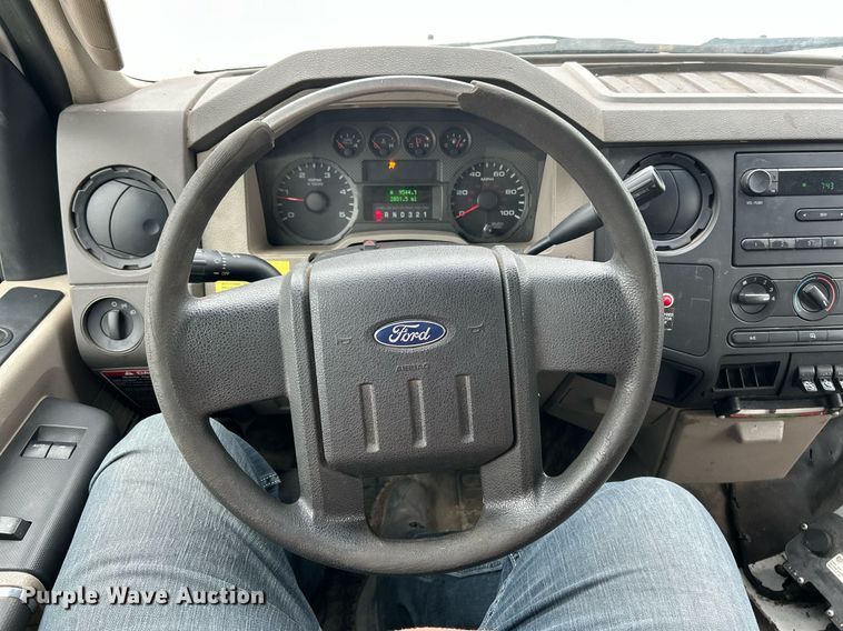 image for item EK2935 2008 Ford F550 Super Duty XL bucket truck