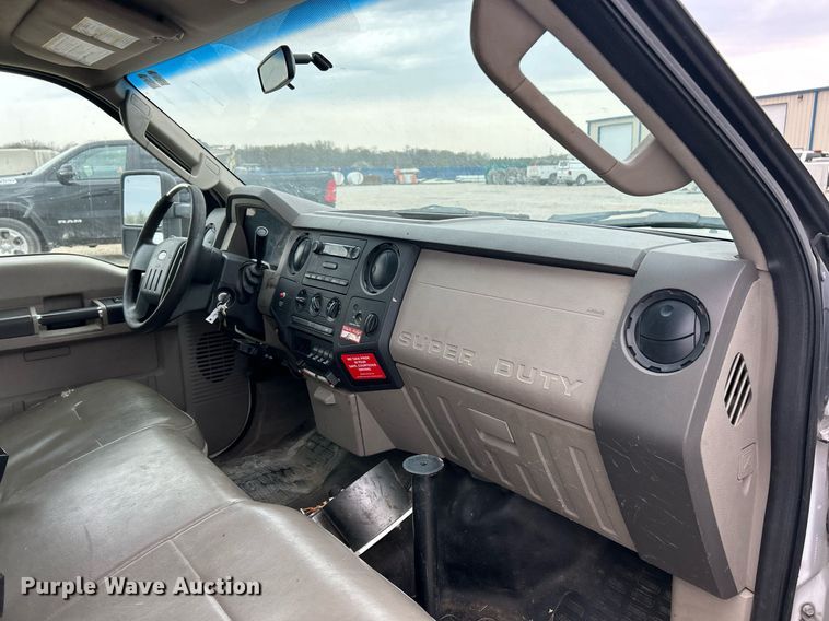 image for item EK2935 2008 Ford F550 Super Duty XL bucket truck