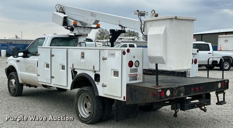 image for item EK2936 2004 Ford F450 Super Duty XL bucket truck