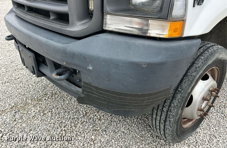 image for item EK2936 2004 Ford F450 Super Duty XL bucket truck