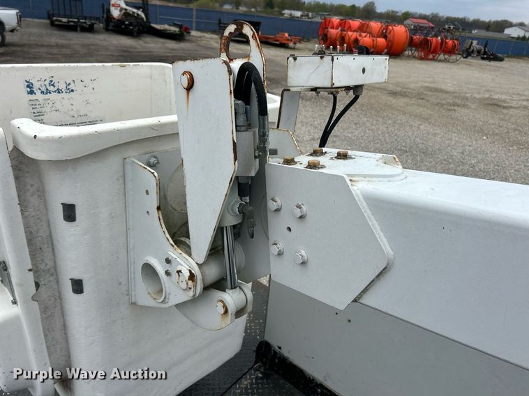 image for item EK2936 2004 Ford F450 Super Duty XL bucket truck