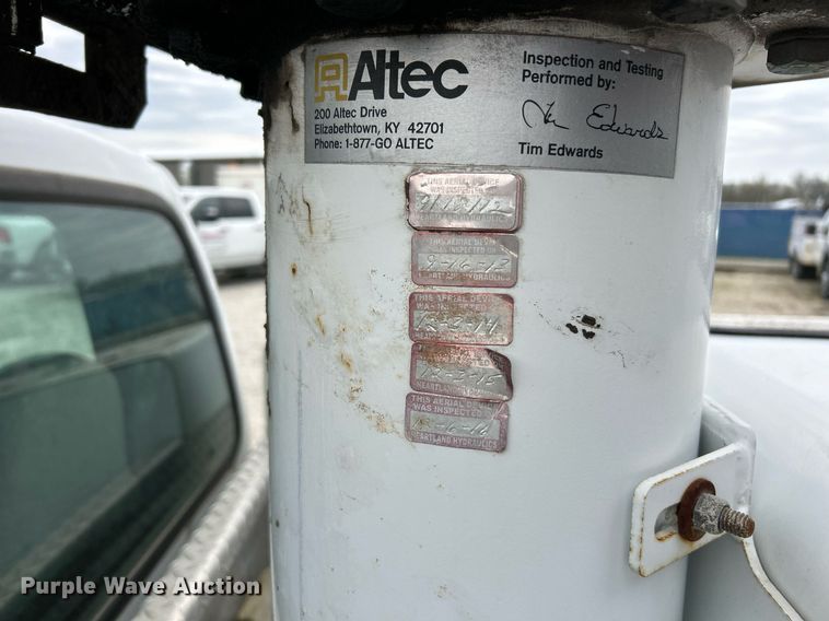 image for item EK2936 2004 Ford F450 Super Duty XL bucket truck