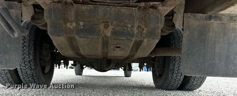 image for item EK2936 2004 Ford F450 Super Duty XL bucket truck