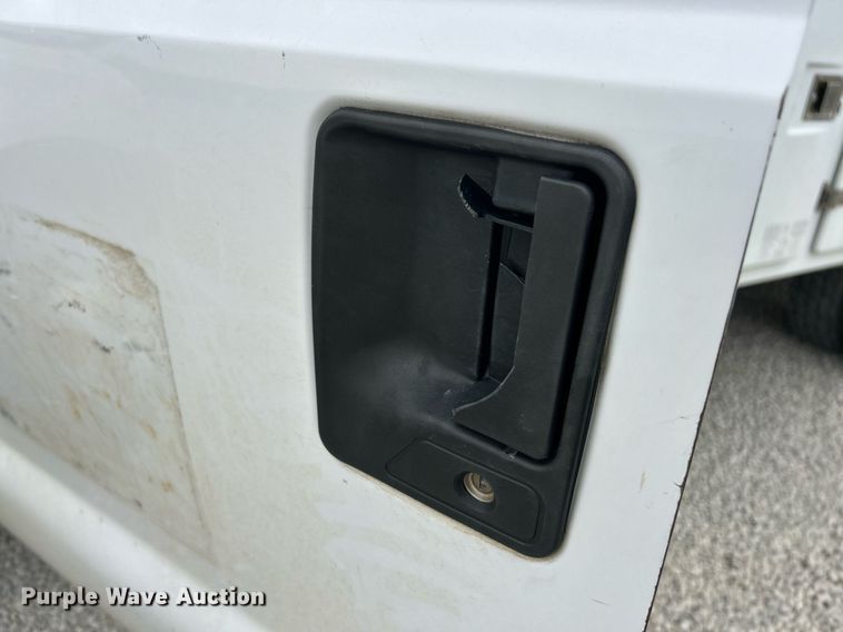 image for item EK2936 2004 Ford F450 Super Duty XL bucket truck