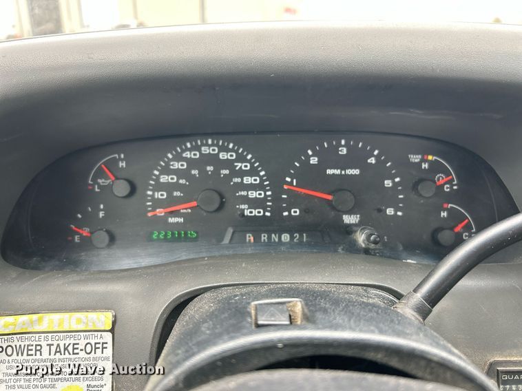 image for item EK2936 2004 Ford F450 Super Duty XL bucket truck