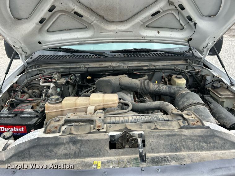 image for item EK2936 2004 Ford F450 Super Duty XL bucket truck