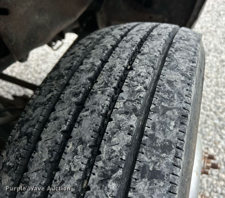 image for item EK2936 2004 Ford F450 Super Duty XL bucket truck