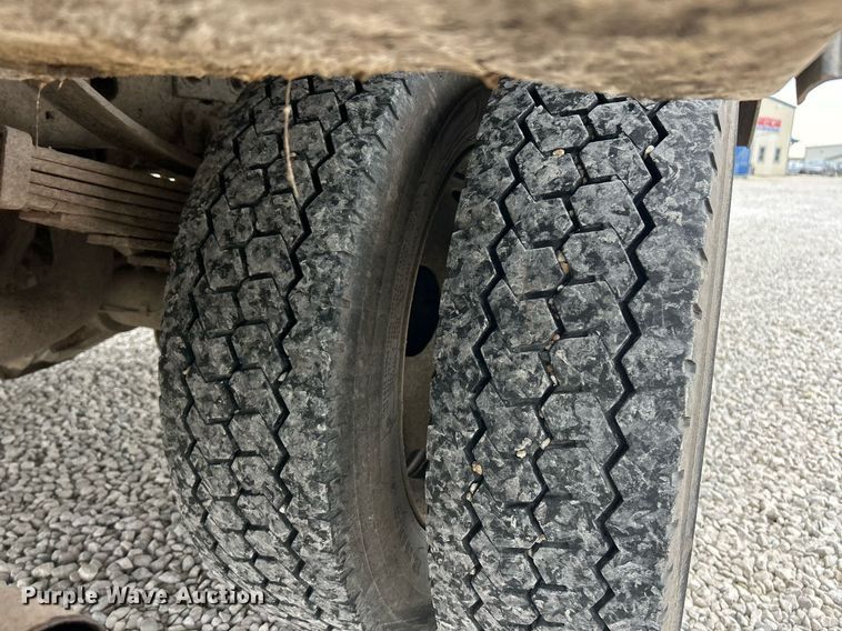 image for item EK2936 2004 Ford F450 Super Duty XL bucket truck