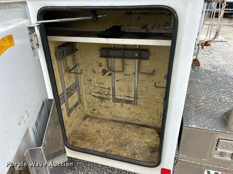 image for item EK2937 2009 Ford F550 Super Duty XL bucket truck