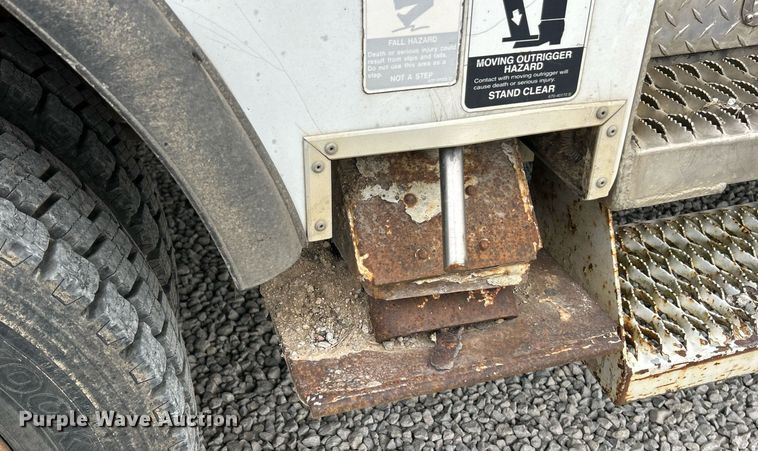 image for item EK2937 2009 Ford F550 Super Duty XL bucket truck