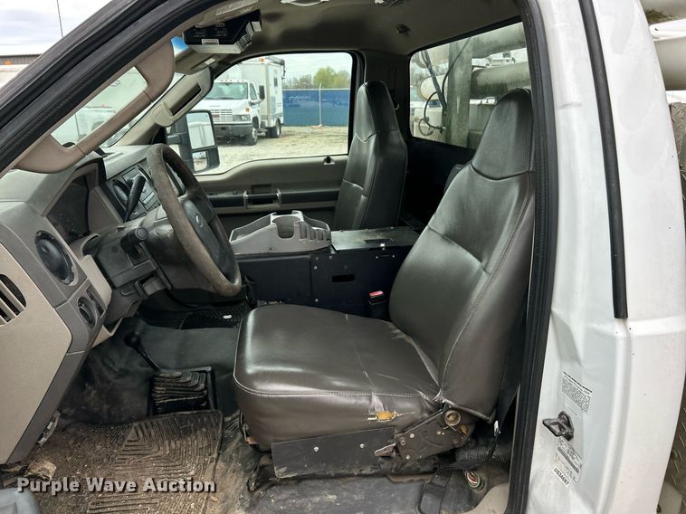 image for item EK2937 2009 Ford F550 Super Duty XL bucket truck