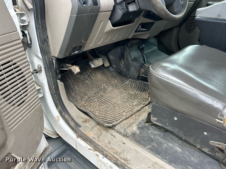 image for item EK2937 2009 Ford F550 Super Duty XL bucket truck