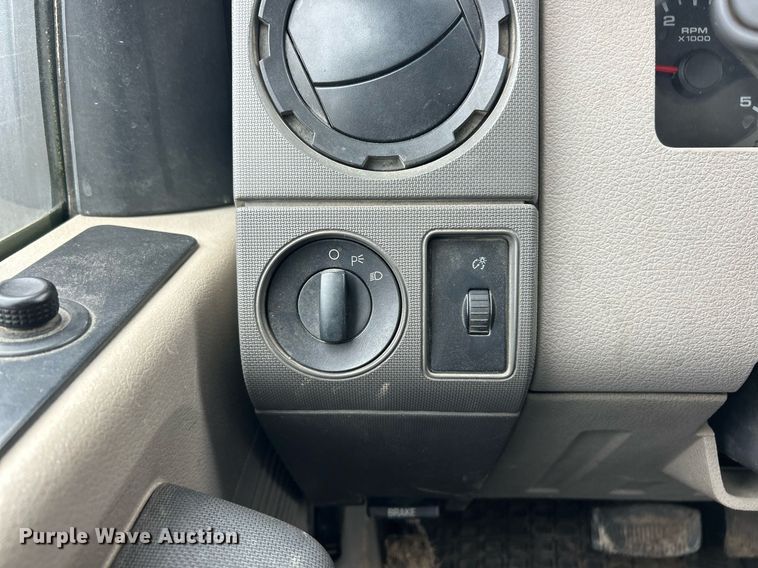 image for item EK2937 2009 Ford F550 Super Duty XL bucket truck