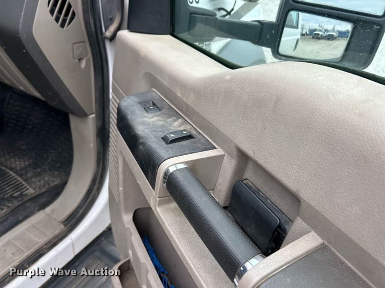 image for item EK2937 2009 Ford F550 Super Duty XL bucket truck