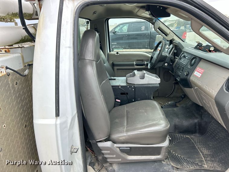 image for item EK2937 2009 Ford F550 Super Duty XL bucket truck