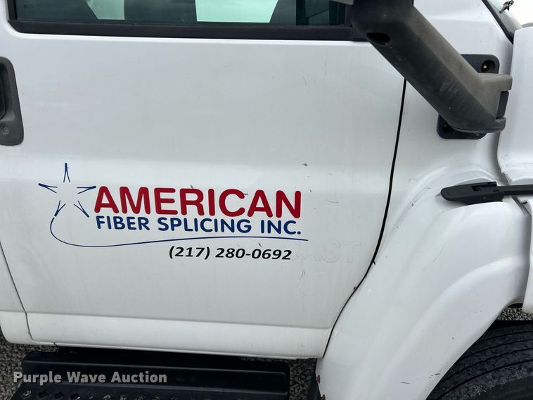 image for item EK2938 2006 GMC C5500 bucket truck