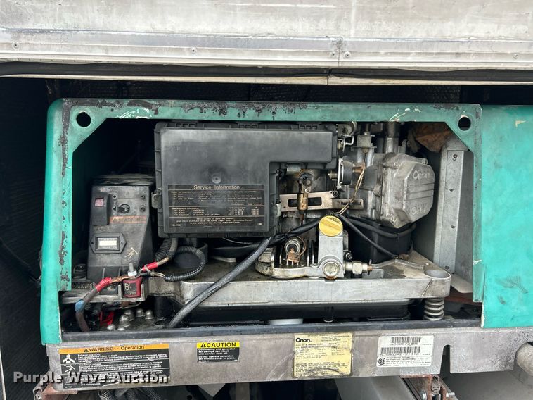 image for item EK2938 2006 GMC C5500 bucket truck