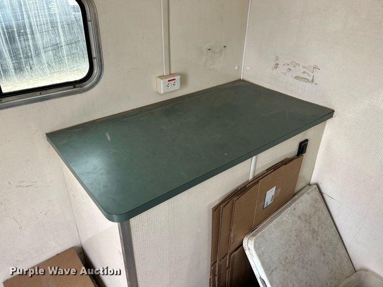 image for item EK2938 2006 GMC C5500 bucket truck