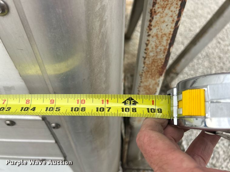 image for item EK2938 2006 GMC C5500 bucket truck