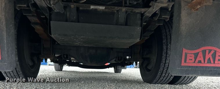 image for item EK2938 2006 GMC C5500 bucket truck