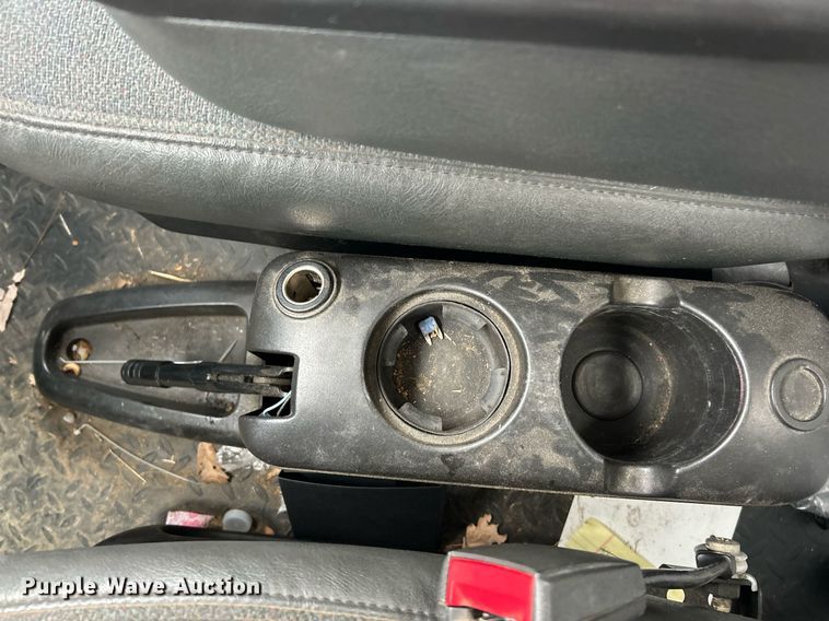 image for item EK2938 2006 GMC C5500 bucket truck