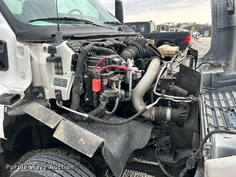 image for item EK2938 2006 GMC C5500 bucket truck