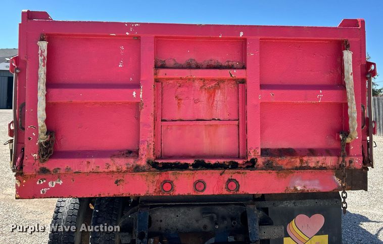 image for item EK2954 1999 GMC C6500 dump truck
