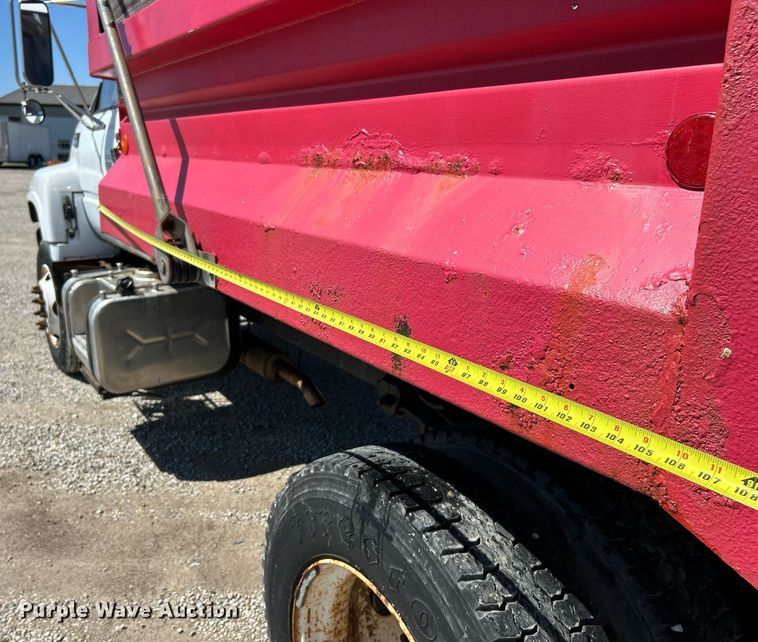 image for item EK2954 1999 GMC C6500 dump truck
