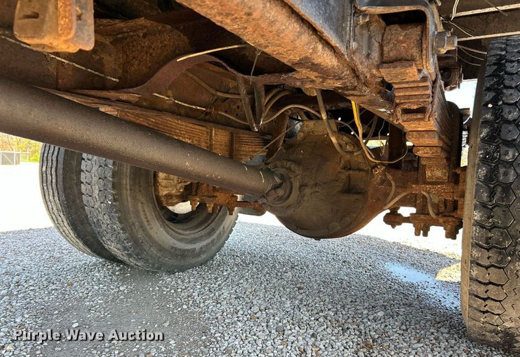 image for item EK2954 1999 GMC C6500 dump truck