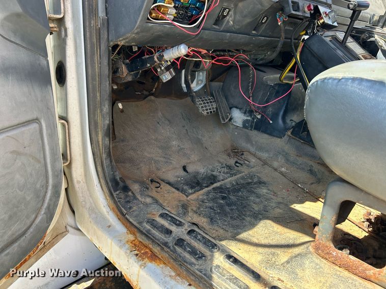 image for item EK2954 1999 GMC C6500 dump truck