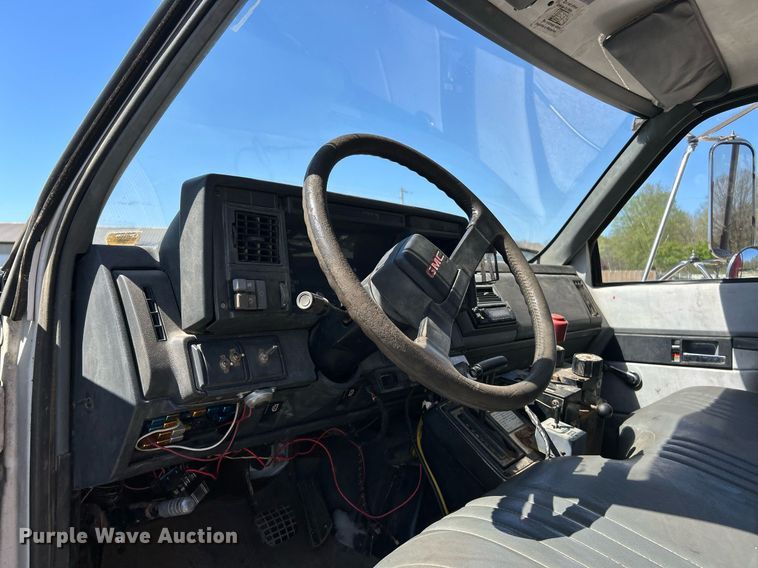 image for item EK2954 1999 GMC C6500 dump truck