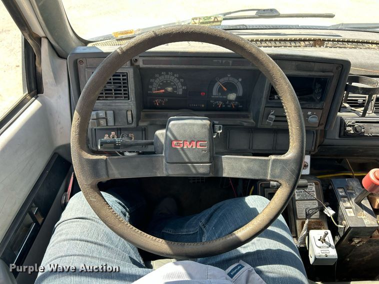 image for item EK2954 1999 GMC C6500 dump truck