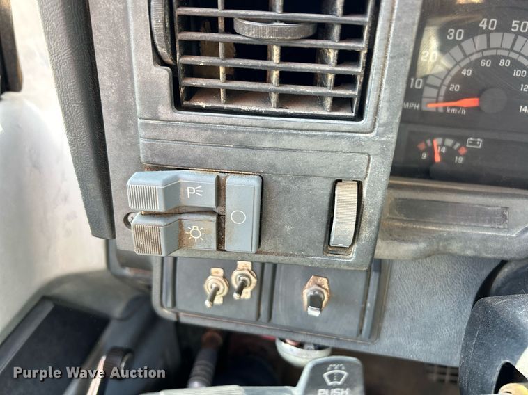 image for item EK2954 1999 GMC C6500 dump truck