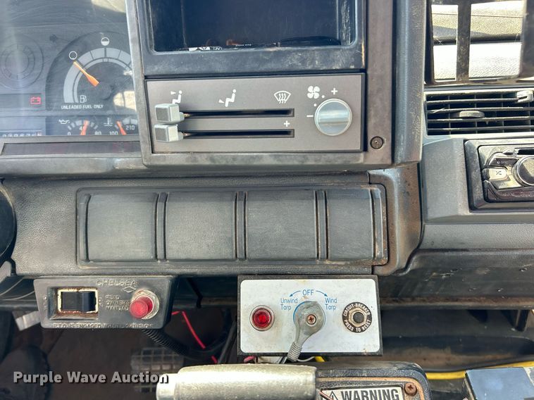 image for item EK2954 1999 GMC C6500 dump truck