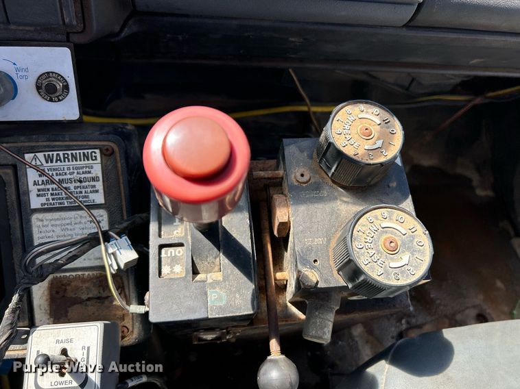 image for item EK2954 1999 GMC C6500 dump truck