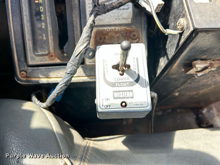 image for item EK2954 1999 GMC C6500 dump truck