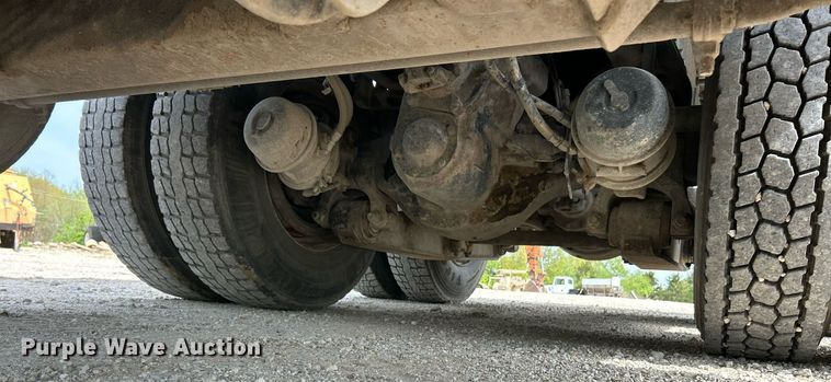 image for item EK2969 2007 Sterling  L8500 dump truck